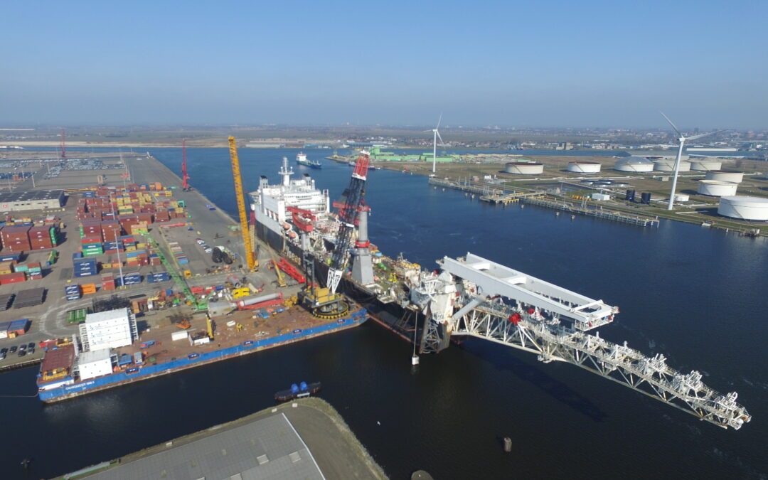Installation of special purpose crane on Allseas’ Solitaire